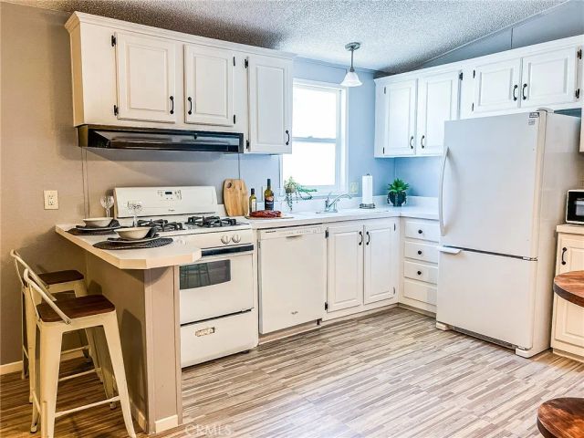 2755 Arrow Hwy 74, La Verne, CA 91750