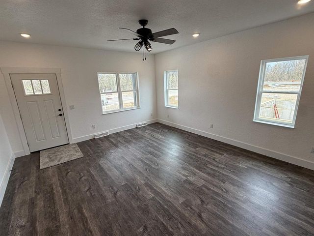 1222 Prairie Avenue, Janesville, WI 53545