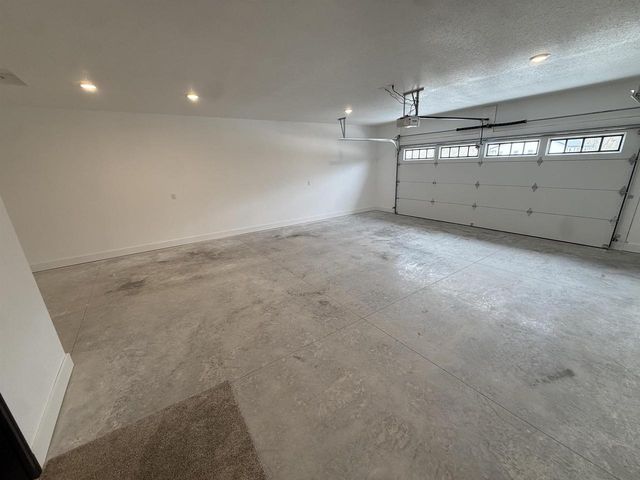 1222 Prairie Avenue, Janesville, WI 53545