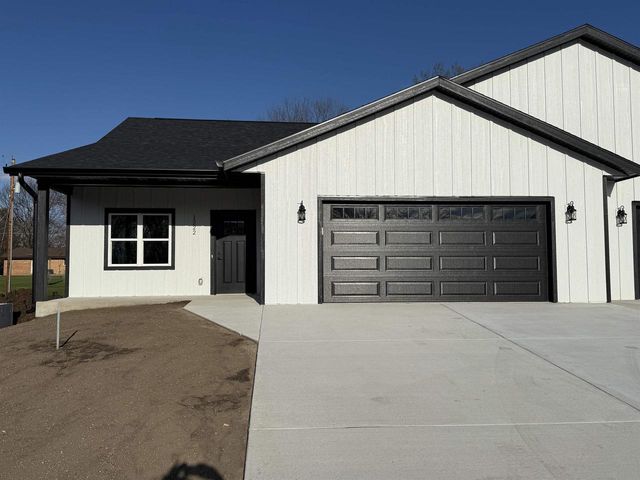 1222 Prairie Avenue, Janesville, WI 53545
