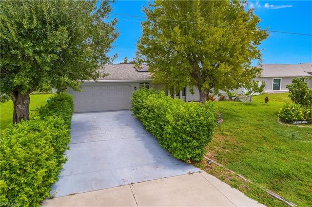 1121 NE 11th TER, Cape Coral, FL 33909