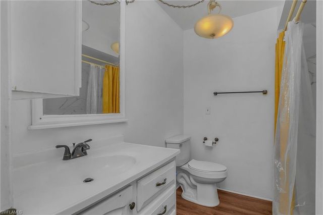 1121 NE 11th TER, Cape Coral, FL 33909