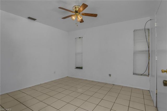 1121 NE 11th TER, Cape Coral, FL 33909