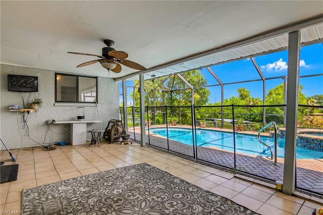 1121 NE 11th TER, Cape Coral, FL 33909