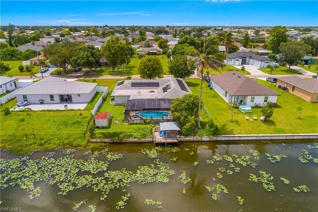 1121 NE 11th TER, Cape Coral, FL 33909