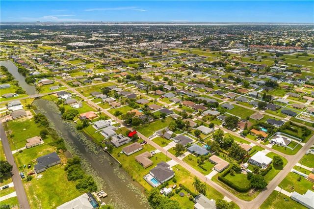 1121 NE 11th TER, Cape Coral, FL 33909