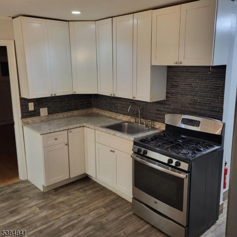 69 Riverside Dr, Oakland Boro, NJ 07436 — photo 4
