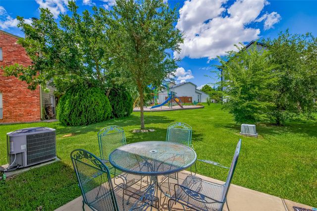 278 Capetown, Montgomery, TX 77356