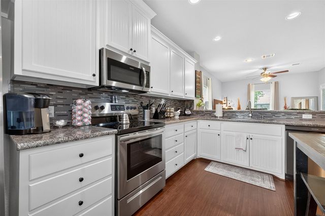 278 Capetown, Montgomery, TX 77356