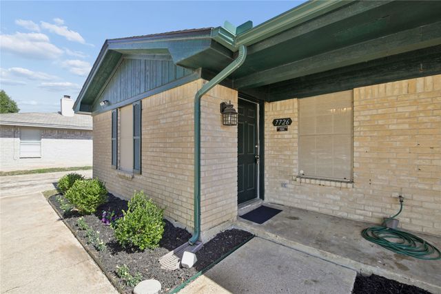7726 Jennifer Lane, North Richland Hills, TX 76182