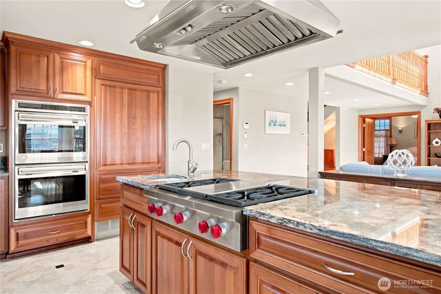 3640 S Shorewood Avenue, Greenbank, WA 98253