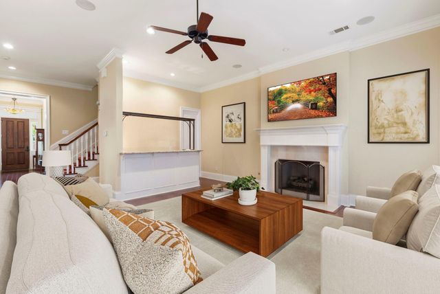 60 North Bay Boulevard, The Woodlands, TX 77380