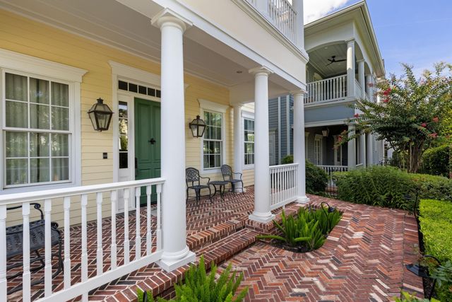 60 North Bay Boulevard, The Woodlands, TX 77380