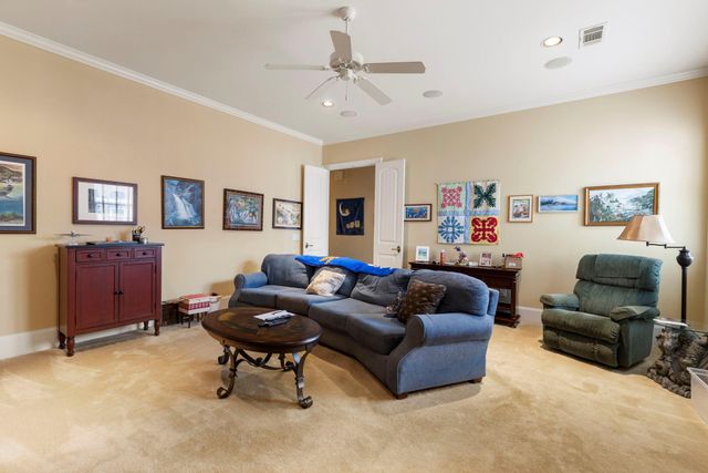 60 North Bay Boulevard, The Woodlands, TX 77380
