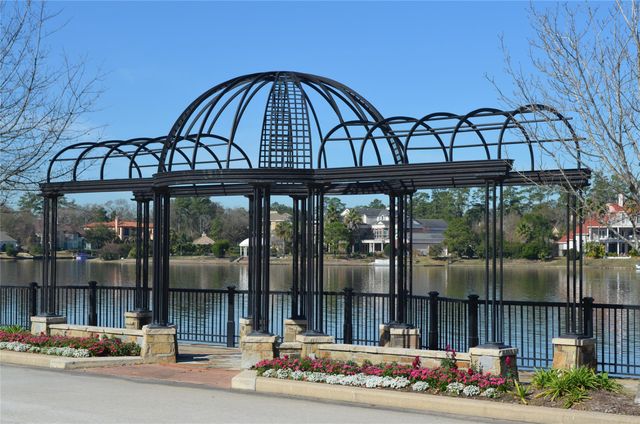 60 North Bay Boulevard, The Woodlands, TX 77380