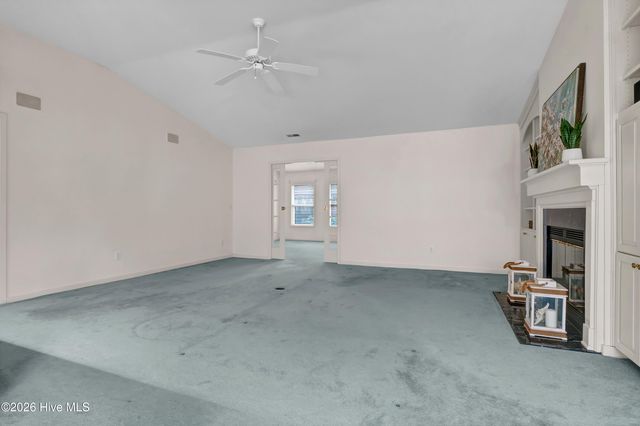 207 Vistamar Drive, Wilmington, NC 28405