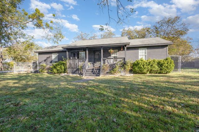 701 E Brin Street, Terrell, TX 75160