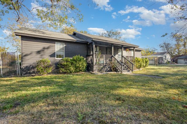 701 E Brin Street, Terrell, TX 75160