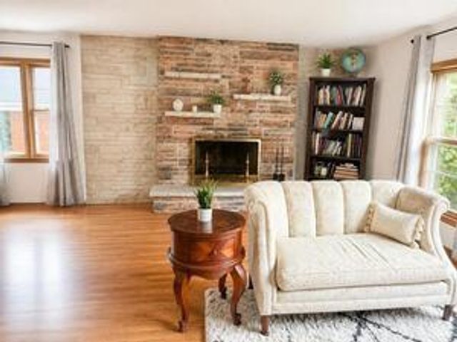 1034 Forest Road, La Grange Park, IL 60526