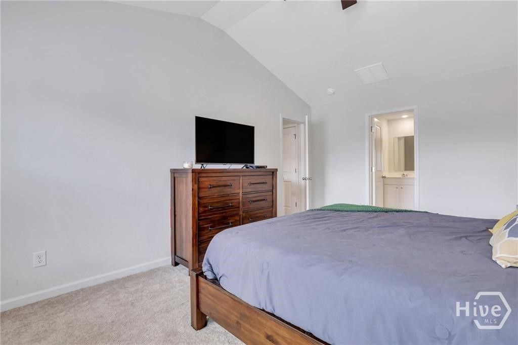 Image 16 of property listing at 2 Coby Lane, Richmond Hill, GA 31324