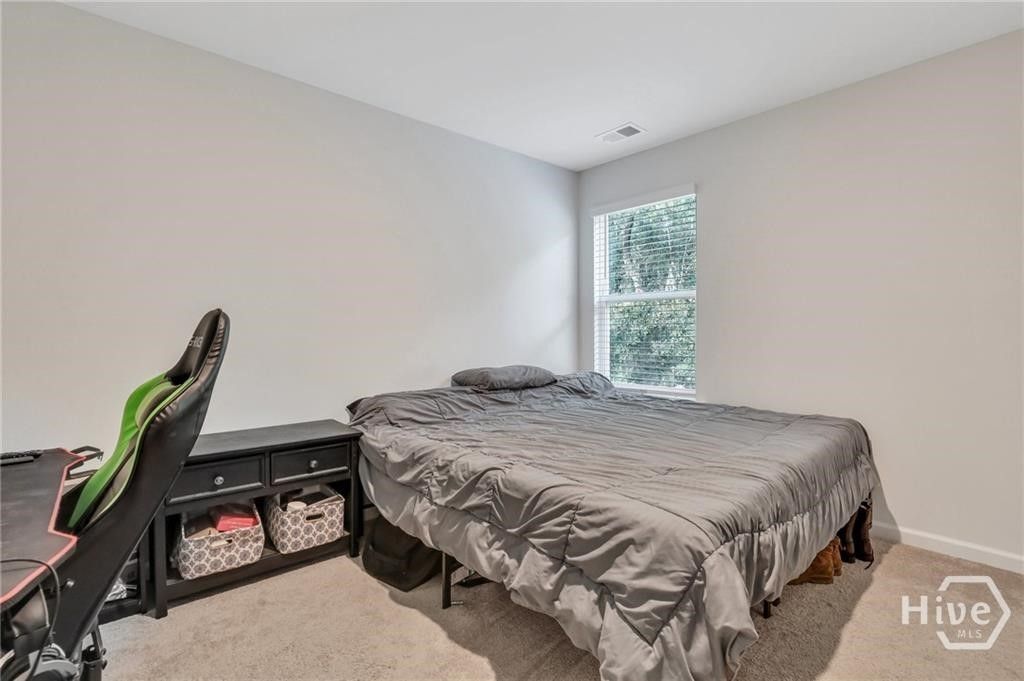 Image 19 of property listing at 2 Coby Lane, Richmond Hill, GA 31324