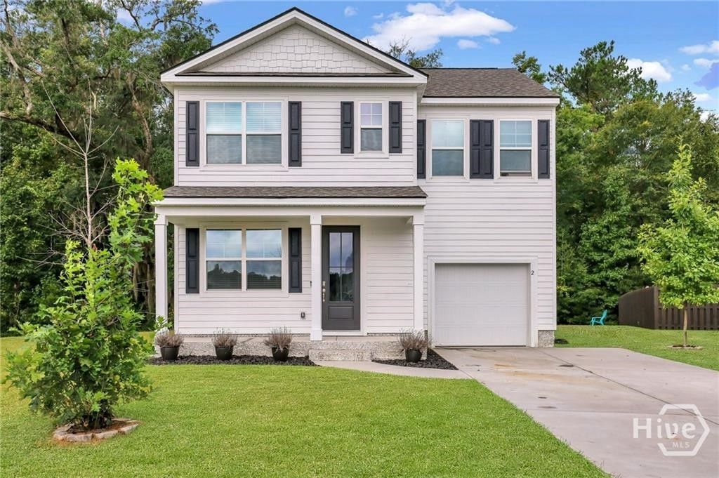 Image 2 of property listing at 2 Coby Lane, Richmond Hill, GA 31324