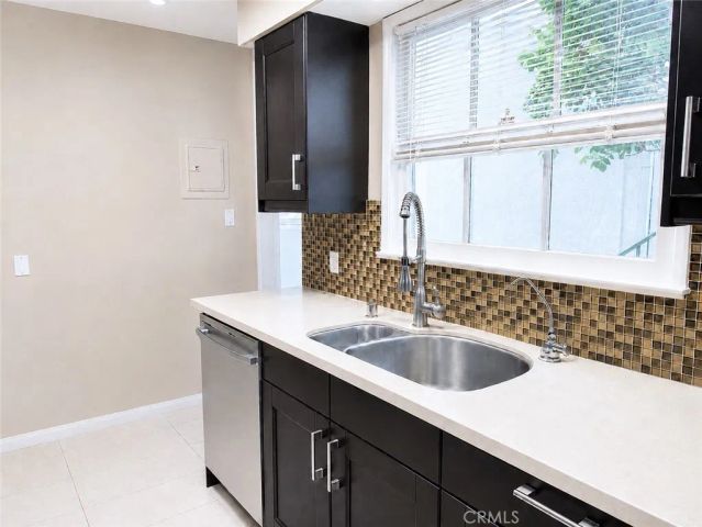 1122 N Louise Street E, Glendale, CA 91207