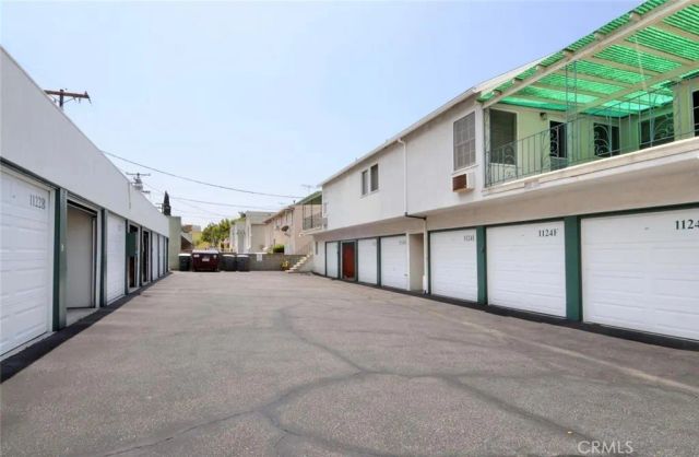 1122 N Louise Street E, Glendale, CA 91207