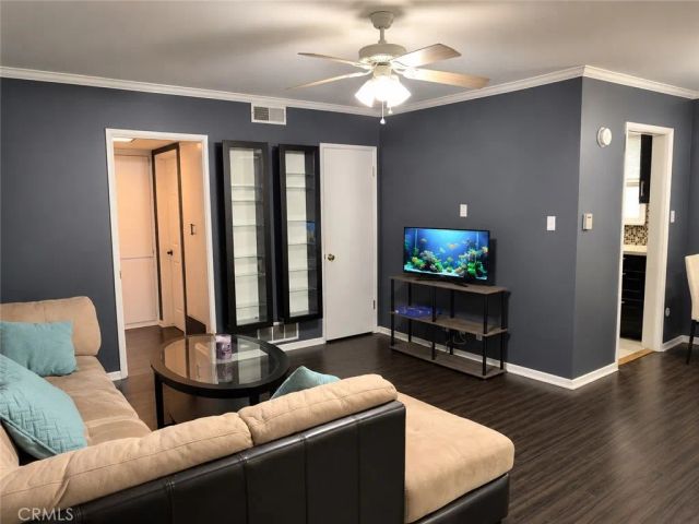 1122 N Louise Street E, Glendale, CA 91207