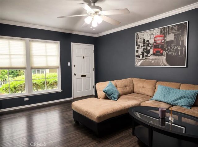 1122 N Louise Street E, Glendale, CA 91207