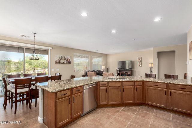 17864 W LAVENDER Lane, Goodyear, AZ 85338