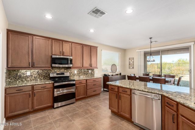 17864 W LAVENDER Lane, Goodyear, AZ 85338