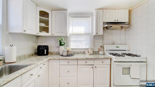34 Greenlawn Drive, Lodi, NJ 07644