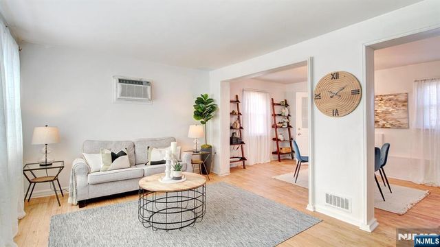 34 Greenlawn Drive, Lodi, NJ 07644