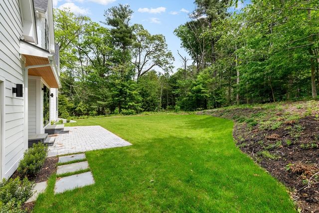 92 Hill Street, Lexington, MA 02421