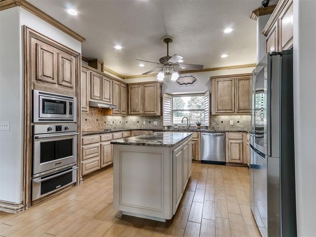 3160 Long Drive, Newcastle, OK 73065