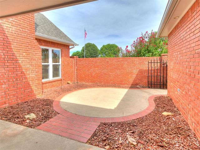 3160 Long Drive, Newcastle, OK 73065