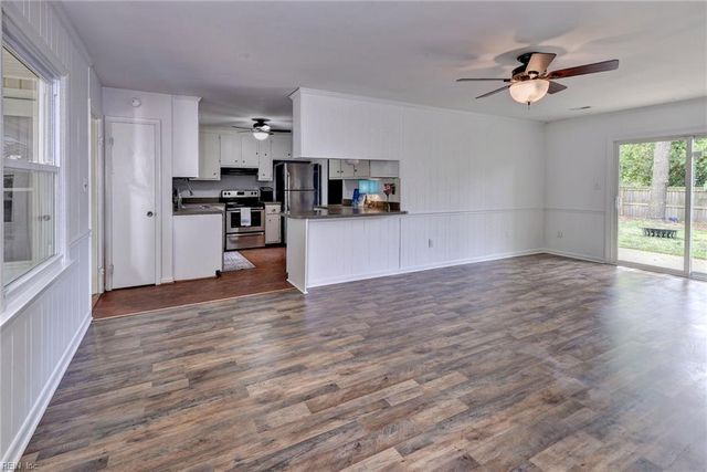 149 Ridgewood PW, Newport News, VA 23608