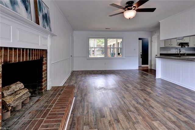 149 Ridgewood PW, Newport News, VA 23608