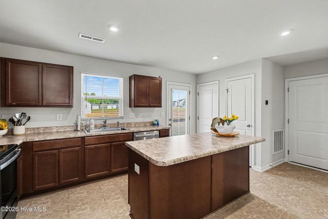 160 Day Song Court, Lillington, NC 27546