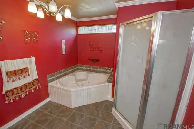 18759 Mclin Rd, Livingston, LA 70754