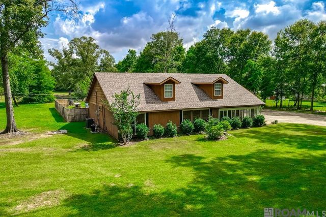 18759 Mclin Rd, Livingston, LA 70754
