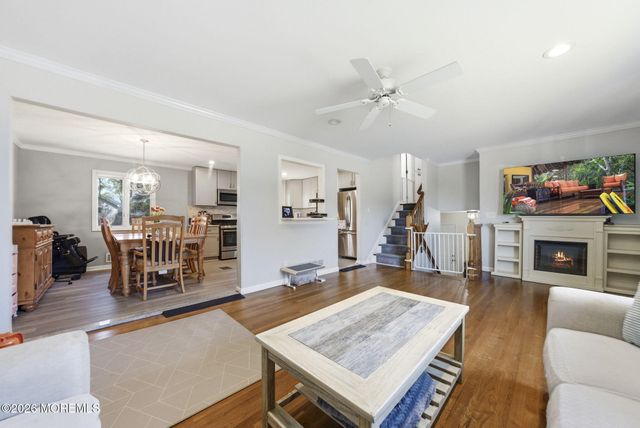 17 Dublin Lane, Hazlet, NJ 07730