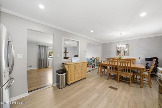 17 Dublin Lane, Hazlet, NJ 07730