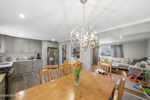 17 Dublin Lane, Hazlet, NJ 07730