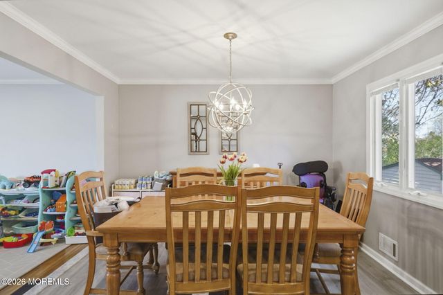 17 Dublin Lane, Hazlet, NJ 07730