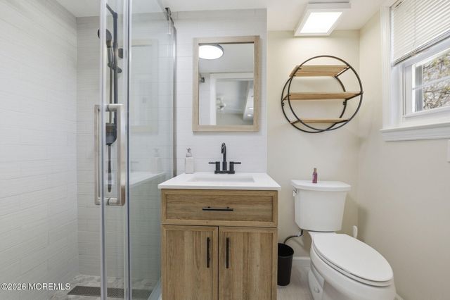 17 Dublin Lane, Hazlet, NJ 07730