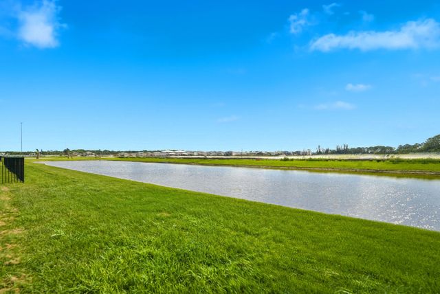 7738 Longchamp Lane, Lake Worth, FL 33449