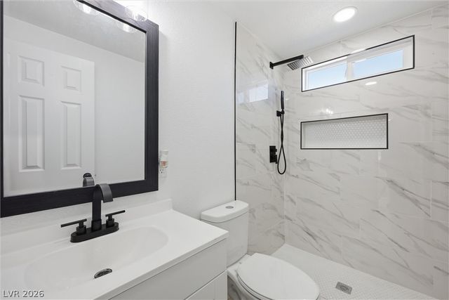 211 West Duck Creek Road, Pahrump, NV 89048