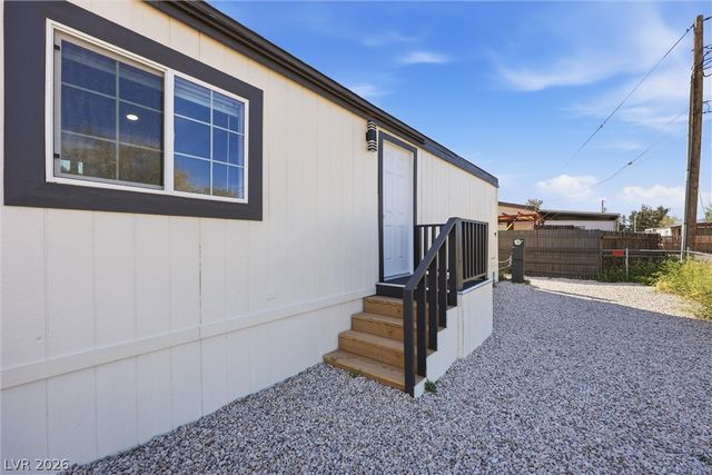 211 West Duck Creek Road, Pahrump, NV 89048